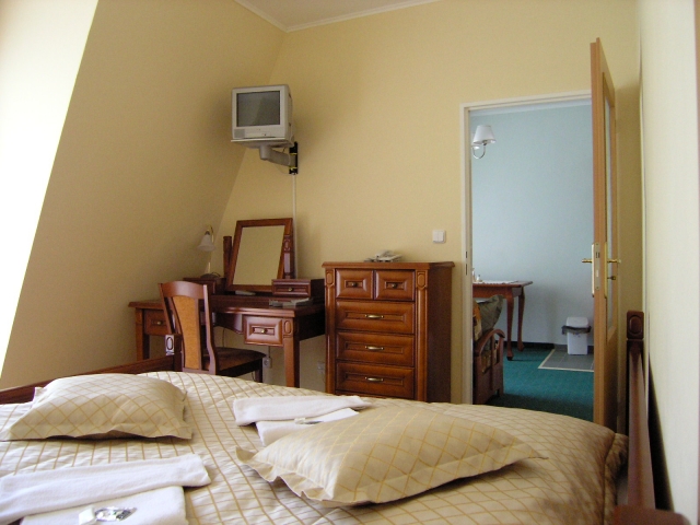 Hotel Modena Karlovy Vary (Отель Модена Карловы Вары)