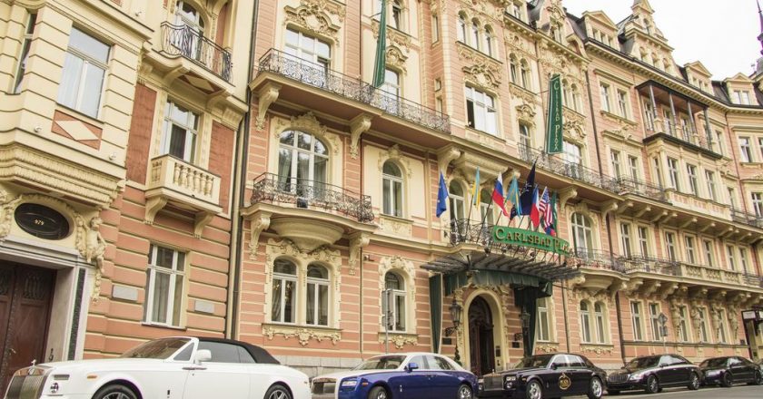 Санаторий Carlsbad Plaza Medical Spa & Wellness Hotel в Карловых Варах